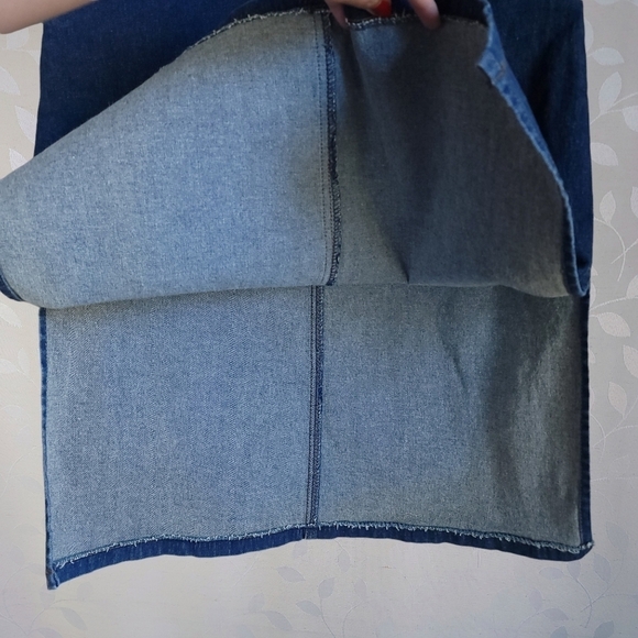 Vintage Y2K DKNY Embellished Logo Side Slits Stretch Denim Skirt Dark Wash - Picture 12 of 16